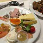 IKEA レストラン＆カフェ - 2015.12.ホリデースペシャル。ミートボール食べ放題だけど美味しくない。200円クーポンも付いてくる。