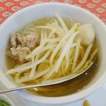 Mangotsurikafe - ランチメニュー「松阪ポークのガパオ＆タイの汁そば」（1250円）のタイの汁そば（クイッティオ）