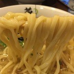 彩色ラーメン きんせい総本家 夢風 - きんせいグループ専用粉「夢の風」使用の自家製中太平打ち麺