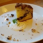 Ari deli - Cinnamon Crumb Cake アップルケーキと並ぶこみうり新聞イチオシ！シナモンクラムケーキ！こちらも生クリーム添えマスト！