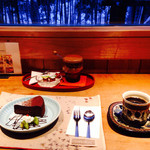 スミカリビング サンデーカフェ - ケーキセット（チョコレート）800円
            