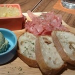 kawara CAFE＆DINING - 5品コース2500円＋休日料金500円＋税  前菜4人前