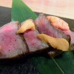 炭と地酒とたしなみワイン Kai本店 醸す - ■万葉牛とウニという、なんとも贅沢な組み合わせ