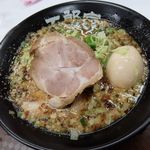 五郎家 - おなじみラーメン(あっさり)に半熟煮玉子