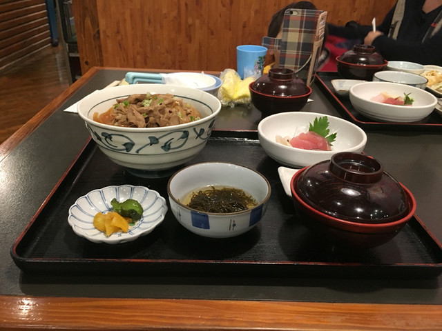 うおうお亭 北谷町 魚介料理 海鮮料理 食べログ