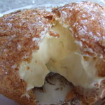 カフェ ドゥ ジャルダン - さわやか軽めのカスタード、皮が甘い