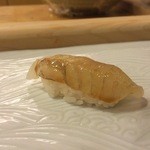 鮨 大門 - 1貫目.ヒラメの昆布〆