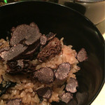 釜津田 - トリュフときのこの土鍋ごはん　絶対食べて！