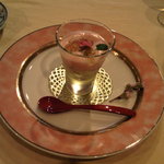 トゥ・ラ・ジョア - 桜のムース（３月：季節感豊かに味は桜餅）