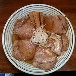 煮干しらぁめん 猫トラ亭 - 煮干しらぁめん(肉増し)950円