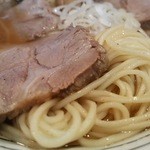 煮干しらぁめん 猫トラ亭 - 煮干しらぁめん(肉増し)肉＆麺アップ