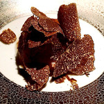 エクアトゥール - ［６回目］前菜・昆布出汁でポシェしたタラバガニとフカヒレのソース、黒トリュフ