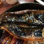 イチビキ - 腹開きの鰻は良く焼けています。