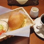 カフェ シエロ - 料理写真:手作りパンモーニング650円