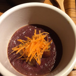 ハブモアカレー - パープルにんじんとノーザンルビーのインド風ポタージュ