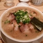 麺食堂 Ｔａｒａ - こってりチャーシューメン+野菜
