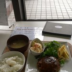 ダイズヤ - サービスランチ(ハンバーグ)