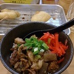 大阪新世界 串かつ さじろう - どて焼き丼