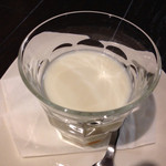 四川Dining&Bar臥龍　創香 - サービスの杏仁豆腐。