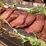 赵小姐不等位 - 