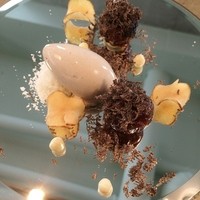 クラフタル - 菊芋のカヌレ
                トリュフアイスクリーム添え
                