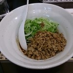 ヤマネ - 汁なし担々麺 (2辛)
            ￥590(税込)