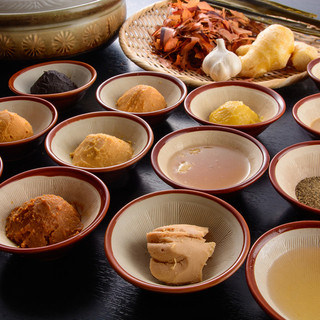 [Winter-limited hot pot! Make dashi from kelp and the highest quality bonito flakes! ]