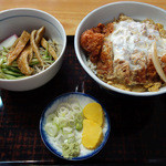 長幸庵 - チキンカツ丼と冷やしミニきつねそばのセット