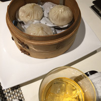 御膳房 六本木店 - 小籠包と杏露酒♬