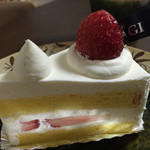 パティスリー タダシ ヤナギ 八雲店 - ショートケーキ