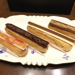 ピエール マルコリーニ - お土産のエクレア