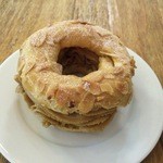 Levain Bakery - パリブレスト　40HKD　