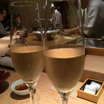 匠 進吾 - シャンパングラス