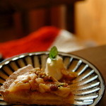 キャリー焼菓子店 - 林檎と胡桃のタルト