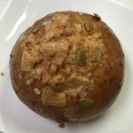 テコナ　ベーグルワークス - パンプキンラムレーズンクリーム 280円