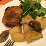 鴨もも肉のコンフィー 1,600円。