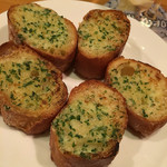 金ふじ - ガーリックトースト（人数分に調整してくださいました。)