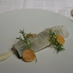 ポンテ デル ピアット - ヤリイカの炙りと菜の花　ホタテとウニのシート