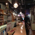 Espetalia - H.27.12.28.夜 カウンター席最奥から入口方向