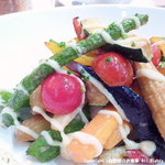 LA LOBROS PAN TABLE CAFE - ＬＯＢＲＯＳ　ＳＡＬＡＤ　ＬＵＮＣＨ　1080円