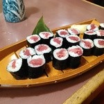 大衆酒場 まるちゃん - マグロの中落ちの鉄火巻き