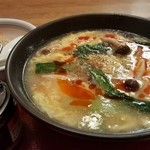 ８番らーめん - 酸辣湯麺とミニ炒飯