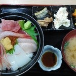 群青 - 「特上　海鮮丼定食」1300円