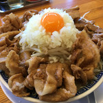 らーめんブッチャー 焼津店 - 超肉(910円・生姜焼きの肉が山盛りです)