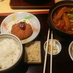 Mendo Koro Idumi - 台湾煮込 880円を定食セットに ＋350円