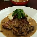 プティタプティ - 【2015年12月】豚肩ロース ポルチーニ茸のクリームソース