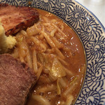 豚骨一燈 小岩店 - 2015年12月限定 炙り味噌チャーシュー麺 ¥1,000-(税込) 麺とスープのアップ