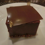 アカシエ・サロン・ド・テ - スープニール　（チョコレート＆レモンクリーム）