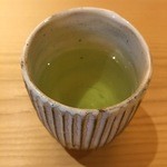 蕎麦 流石 - 韃靼蕎麦茶なので、グリーン♡