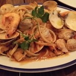 REGIONALE - （2015年12月夜再訪）貝類いっぱいのペスカトーレ（2000円）